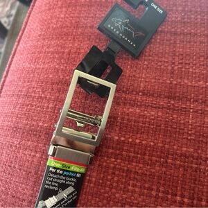 Greg Norman Collection Adjustable Leather Mens Belt